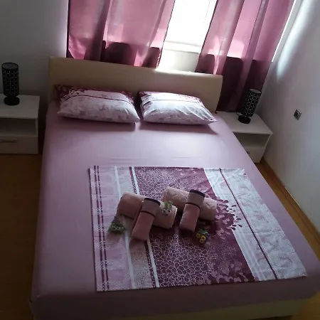Amela Apartment *